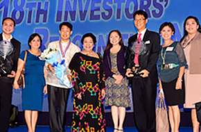 2013.04 Outstanding Exporter Award images